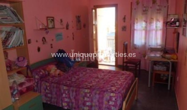 Reventa - Village House -
Cela