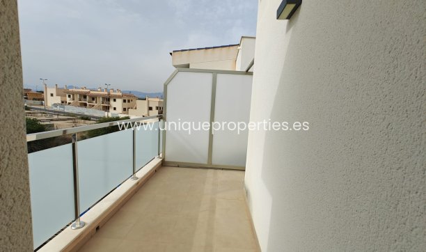 Reventa - House - Semi-Detached House -
Cox