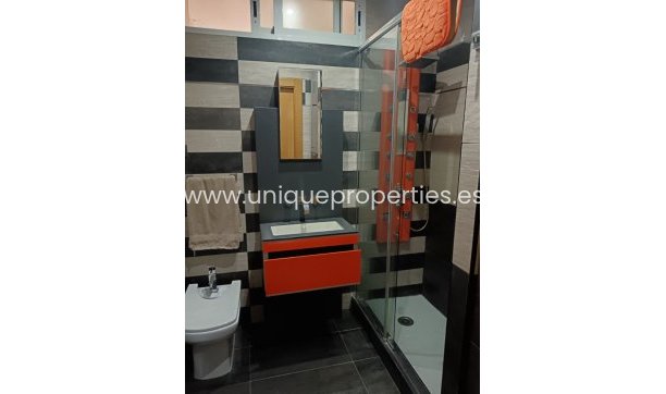 Reventa - Apartment -
Purchena