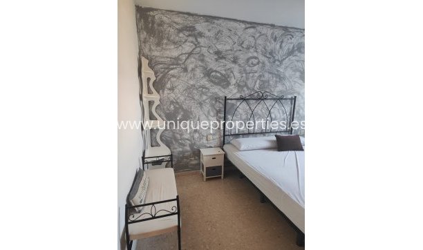 Reventa - Apartment -
Seron