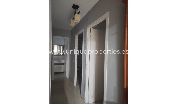 Reventa - Apartment -
Seron