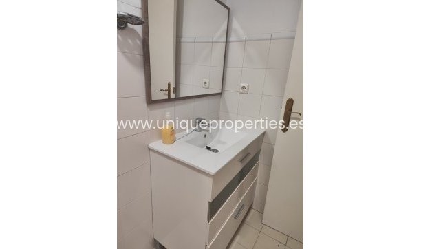 Reventa - Apartment -
Seron