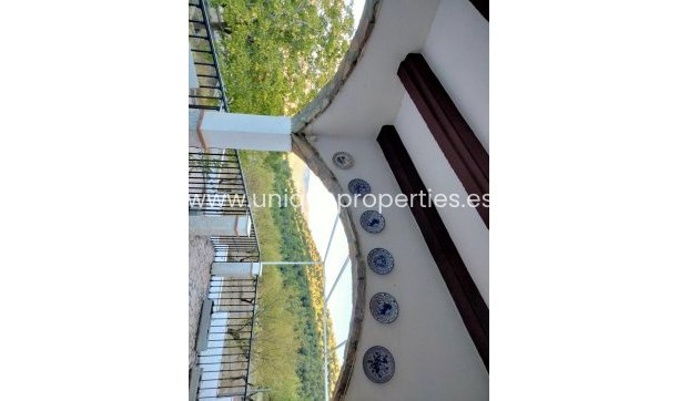 Reventa - Cortijo -
Huescar