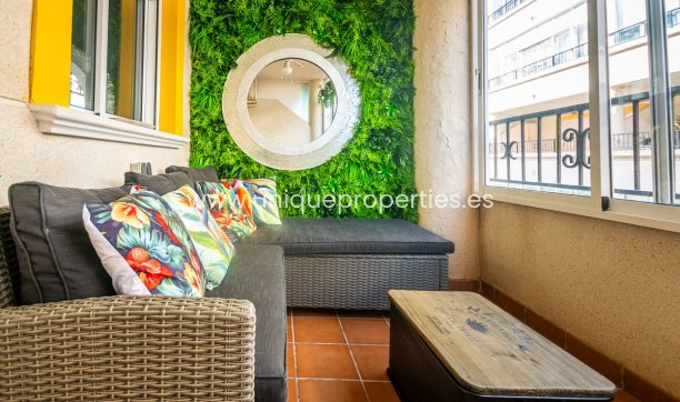 Revente - Apartment -
Orihuela Costa - Punta Prima