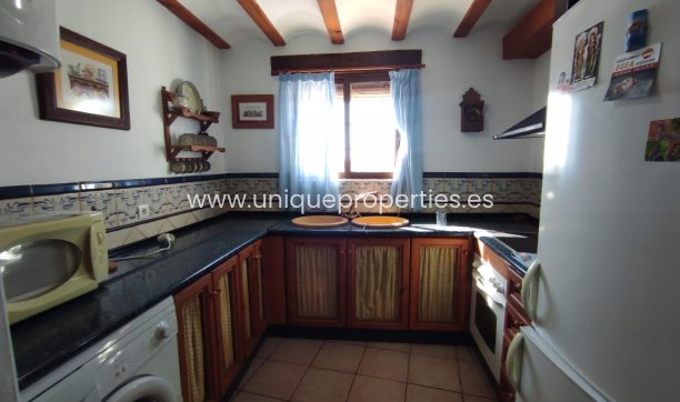 Herverkoop - Cave House -
Huescar