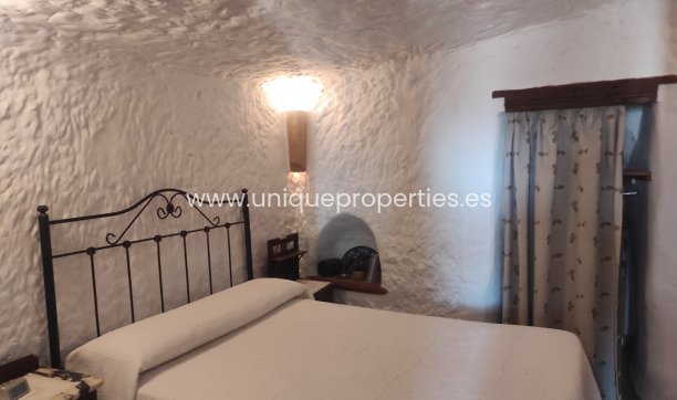 Herverkoop - Cave House -
Huescar