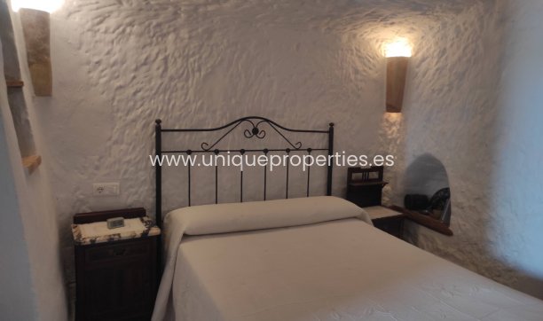 Herverkoop - Cave House -
Huescar