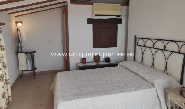 Herverkoop - Cave House -
Huescar