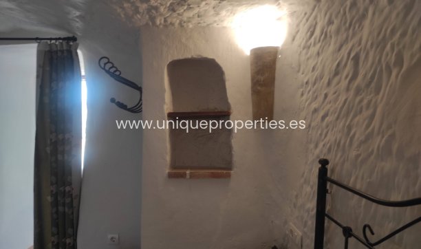 Herverkoop - Cave House -
Huescar