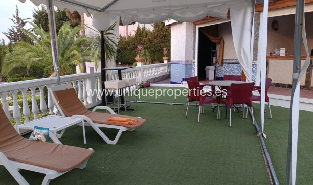 Reventa - Villa -
Cullar de Baza