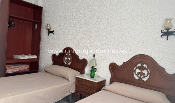 Reventa - Villa -
Cullar de Baza