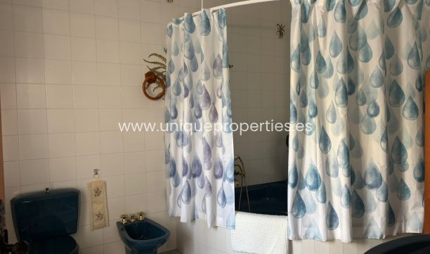 Reventa - Villa -
Cullar de Baza