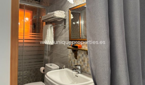 Reventa - Villa -
Cullar de Baza