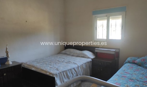 Reventa - Cortijo -
Tijola