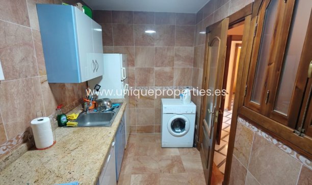 Herverkoop - Village House -
Macael