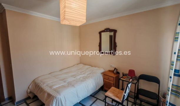 Herverkoop - Village House -
Macael