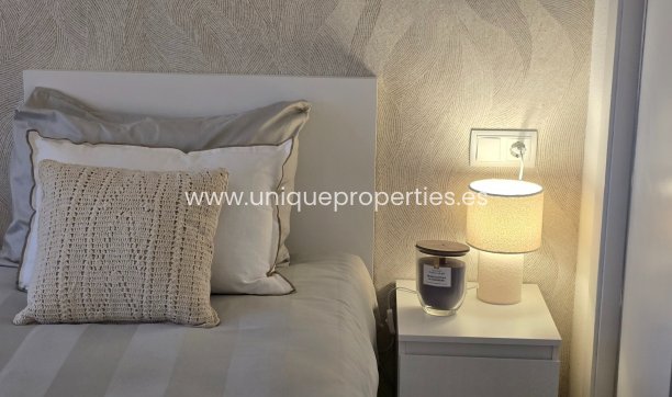 Resale - Apartment -
Sucina