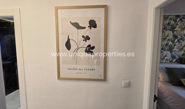Resale - Apartment -
Sucina