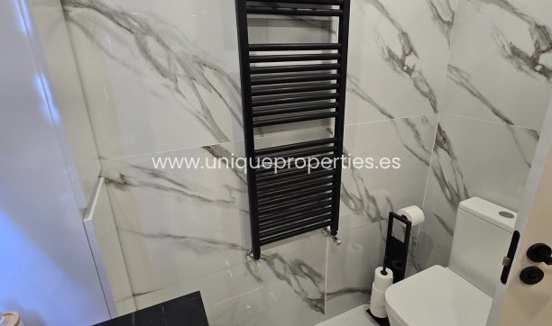 Resale - Apartment -
Sucina