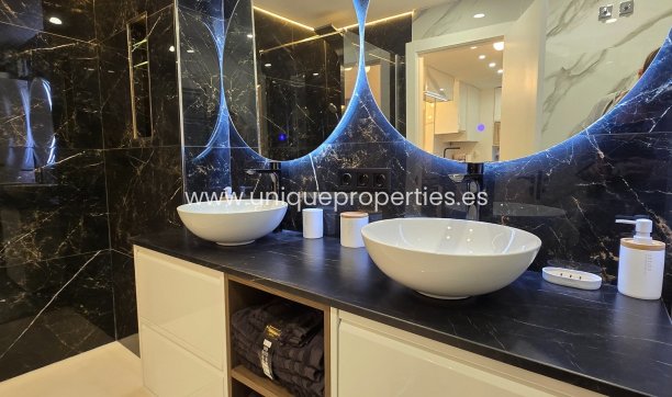 Resale - Apartment -
Sucina