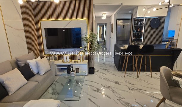 Resale - Apartment -
Sucina