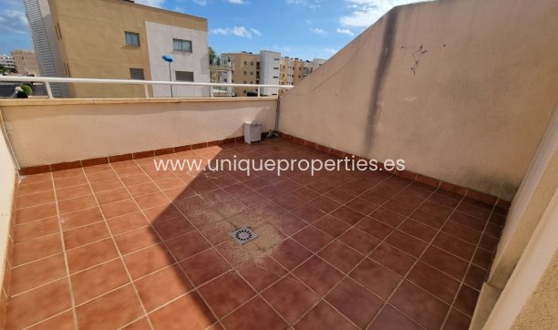 Reventa - House - Townhouse -
Orihuela Costa - Los Dolses