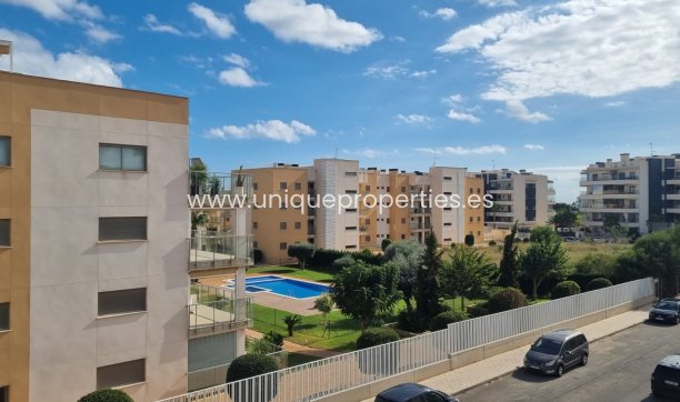 Reventa - House - Townhouse -
Orihuela Costa - Los Dolses