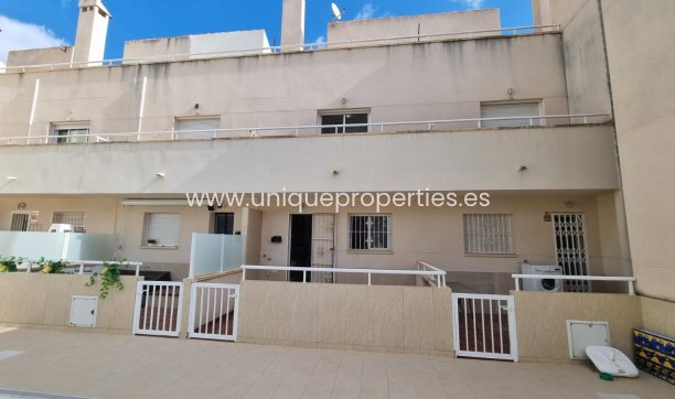 Reventa - House - Townhouse -
Orihuela Costa - Los Dolses