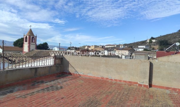 Reventa - Village House -
Higueral