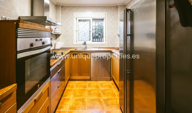 Resale - Villa -
Orihuela - Benferri