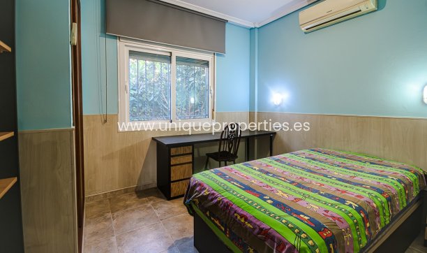 Resale - Villa -
Orihuela - Benferri