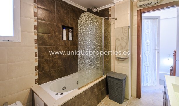 Resale - Villa -
Orihuela - Benferri