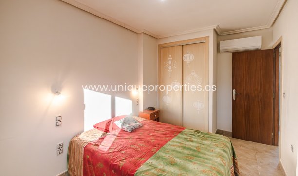 Resale - Villa -
Orihuela - Benferri