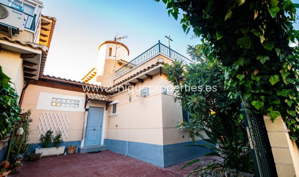 Resale - Villa -
Orihuela - Benferri