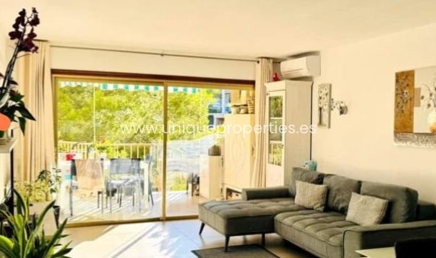 Resale - Apartment -
Cala Vinyes - Calvià