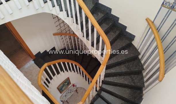 Reventa - Village House -
Lucar