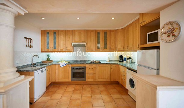 Resale - Villa -
Port d'Andratx - Andratx