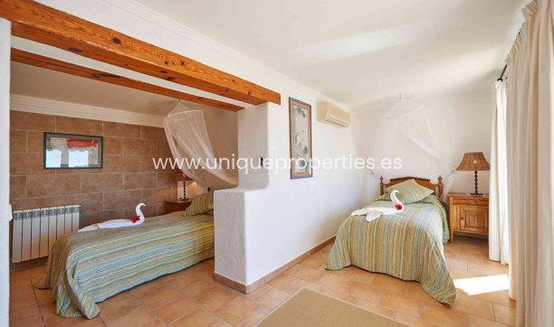 Resale - Villa -
Port d'Andratx - Andratx