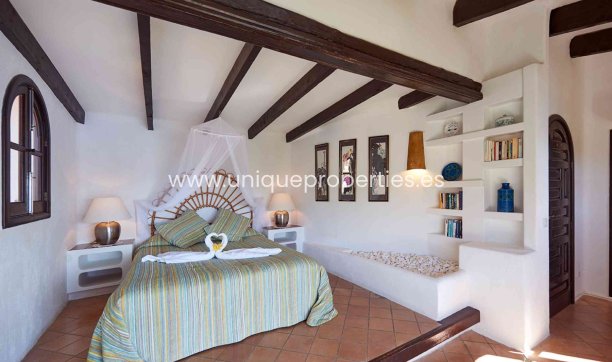 Resale - Villa -
Port d'Andratx - Andratx