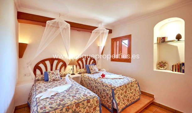 Resale - Villa -
Port d'Andratx - Andratx