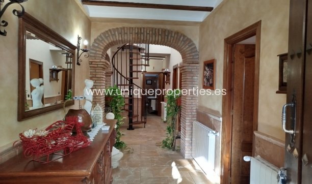 Herverkoop - Villa -
Macael