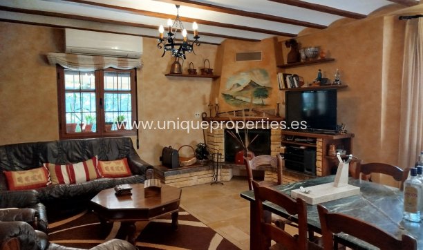 Herverkoop - Villa -
Macael