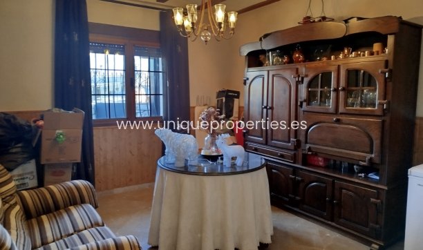 Herverkoop - Villa -
Macael