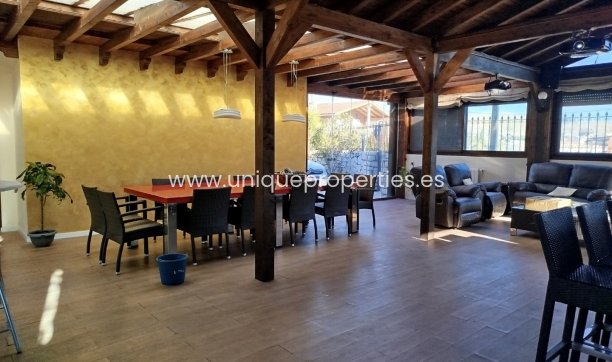 Herverkoop - Villa -
Macael