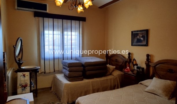 Herverkoop - Villa -
Macael