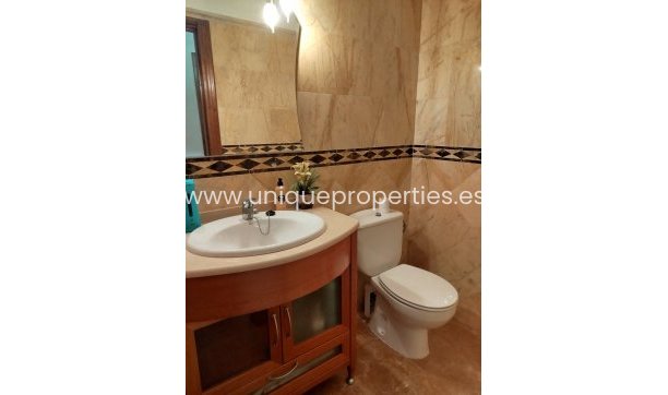 Herverkoop - Villa -
Macael