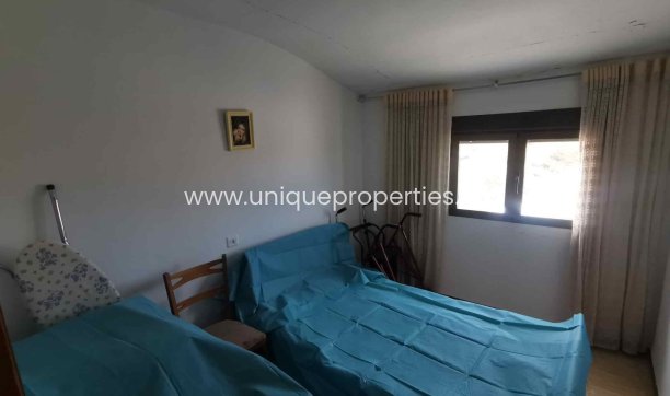 Resale - Cave House -
Caniles