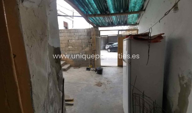 Resale - Cave House -
Caniles