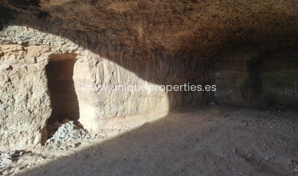 Herverkoop - Cave House -
Huescar