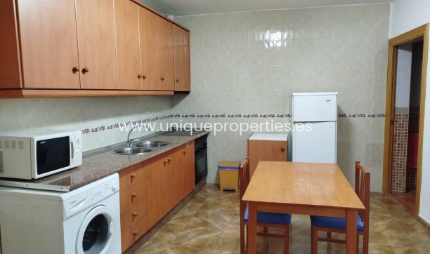 Herverkoop - Village House -
Purchena